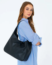 Load image into Gallery viewer, Arcadia Tote - Black