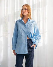 Load image into Gallery viewer, Harlem Oversized Shirt - Blue