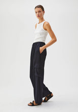 Load image into Gallery viewer, Ursula Trouser - Navy